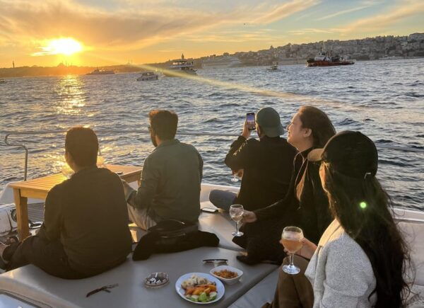 Istanbul: Small Group Yacht Tour With Unlimited Wine - What to Expect