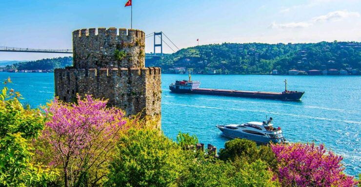 Istanbul: Spice Bazaar Tour and Bosphorus Morning Cruise - Pickup Information