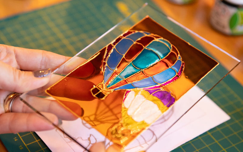 Istanbul Stained Glass Sun Catcher Painting Workshop - Tea, snacks, and a friendly studio pause
