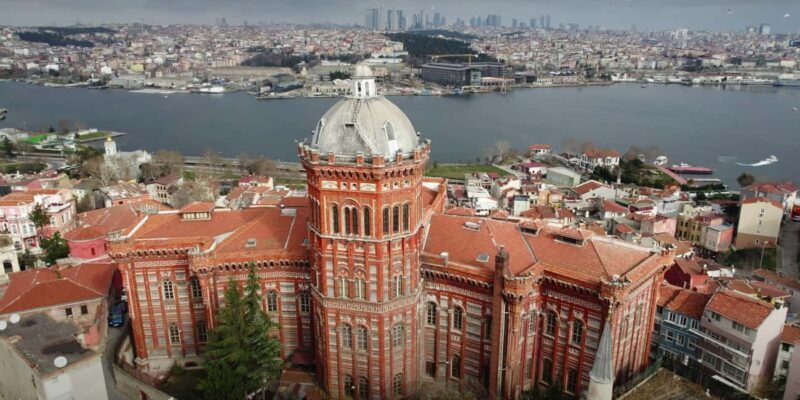 Istanbul: Sultanahmet, Balat, & Bazaars Tour With Cruise - A Relaxing Bosphorus Cruise