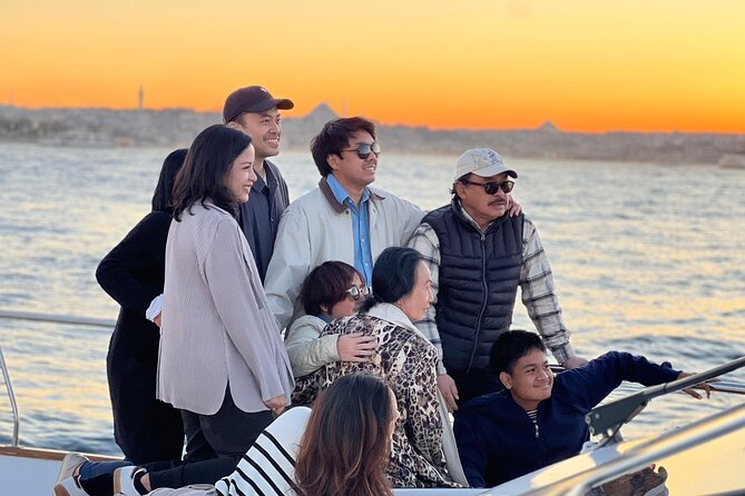Istanbul Sunset Yacht Cruise on the Bosphorus With Transfers - Inclusions