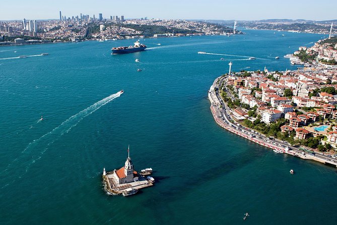 Istanbul Super Saver: Bosphorus Sightseeing Tour & Dining Out in a Turkish Way - Tour Details and Itinerary