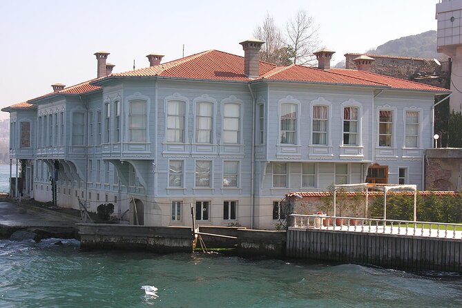 Istanbul Super Saver: Bosphorus Sightseeing Tour & Dining Out in a Turkish Way - The Sum Up
