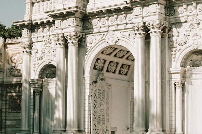 Istanbul Taksim, Istiklal, Galata Tower and Dolmabahçe Tour - Visiting the Iconic Galata Tower