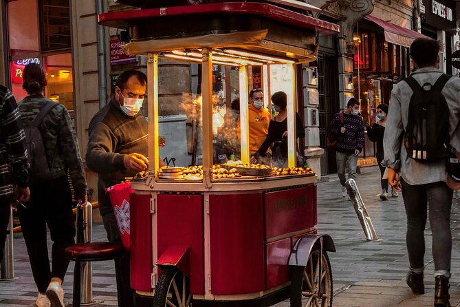 Istanbul Taksim, Istiklal, Galata Tower and Dolmabahçe Tour - Discovering Dolmabahçe Palace