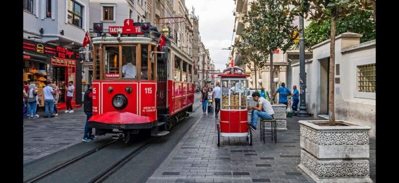 Istanbul: Taksim Square Tour with Tarot Reading - Good To Know