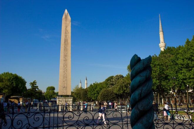 Istanbul: The Luxury Topkapi Palace Highlights Tour - Architectural Heritage