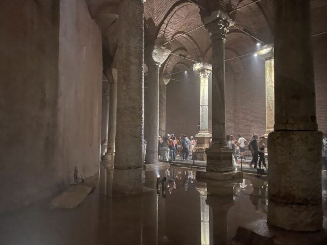 Istanbul: Topkapi, Hagia Sophia and Basilica Cistern Tour - Basilica Cistern Exploration