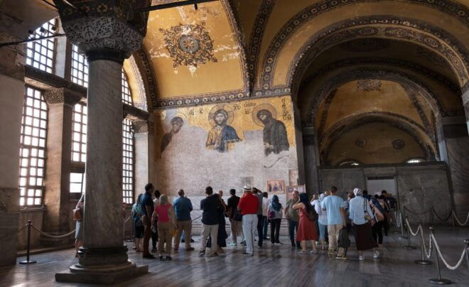Istanbul: Topkapi, Hagia Sophia and Basilica Cistern Tour - Hagia Sophias Significance