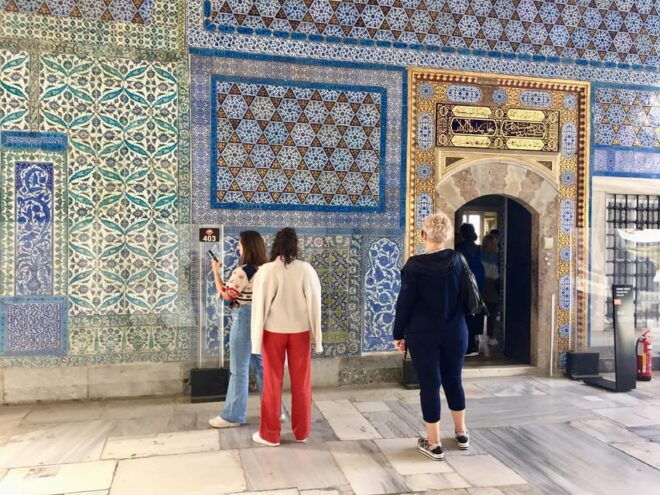 Istanbul: Topkapı Palace and Harem Guided Tour - Exclusions to Consider