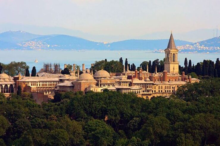 Istanbul: Topkapi Palace & Harem Tour With Historian Guide - Experience Highlights