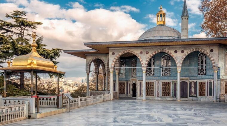 Istanbul: Topkapi Palace Skip-the-Line Ticket & Guided Tour - Analyzing the Value  