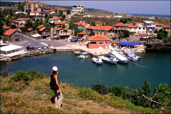 Istanbul: Tour of Garipce Village, Rumeli Fortress and Balat - Activity Details