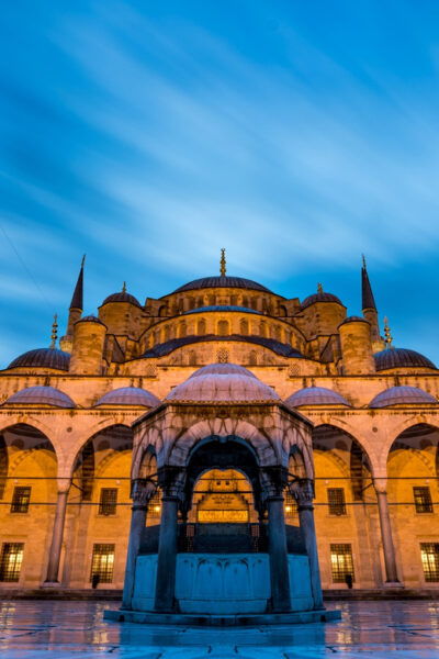 Istanbul: Tour of Hagia Sophia and Blue Mosque By Night - Marveling at the Blue Mosque