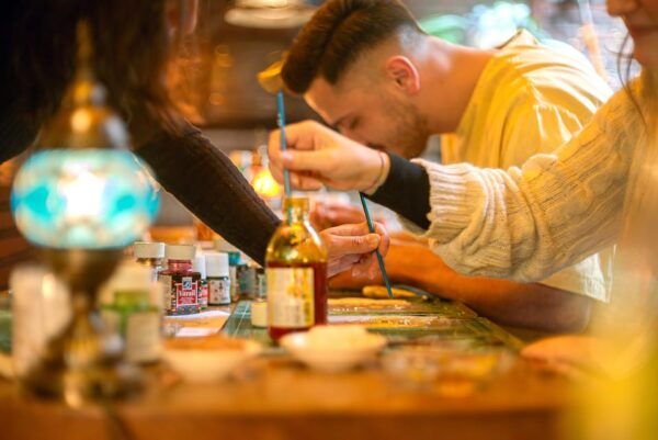Istanbul: Traditional Stained Glass Painting Workshop - Frequently Asked Questions