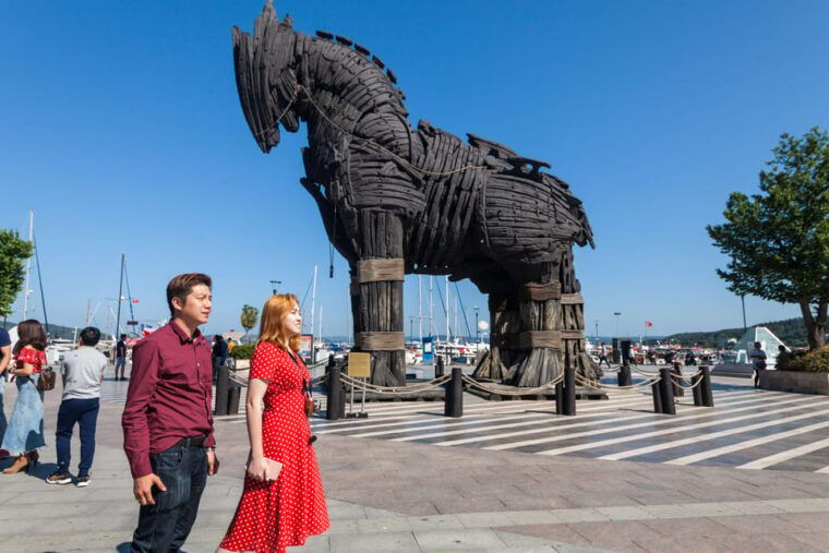 Istanbul: Troy Guided Bus Tour with Ferry Tickets & Lunch - FAQ
