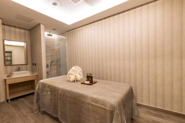 Istanbul: Turkish Bath, Spa and Massage Experience in Taksim - Location and Accessibility