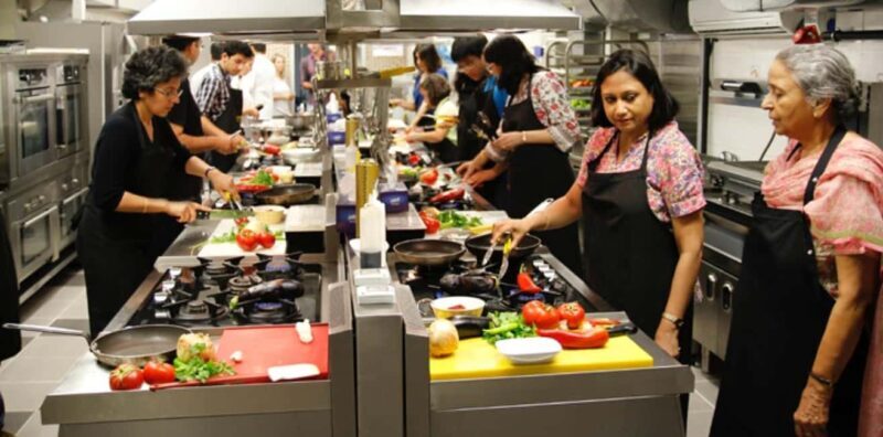 Istanbul: Turkish Cooking Class with Local Chef - Authenticity and Learning Experience