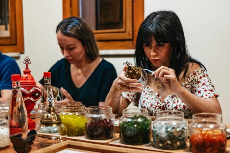 Istanbul: Turkish Mosaic Lamp Workshop with Drinks & Snacks - FAQ