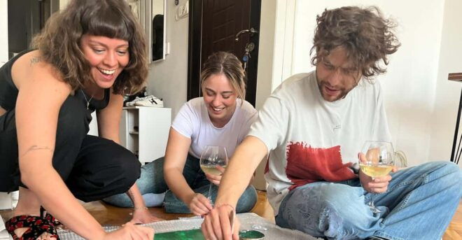 Istanbul: Wine and Paint Workshop With Turkish Fabrics - Experience Highlights