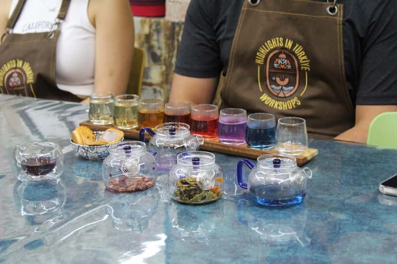 Istanbul: World Teas and Turkish Tea Brewing Workshop - The Guide and the Group