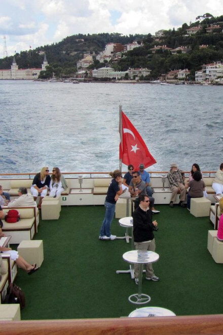 Istanbul:Discover Istanbuls Charm Half Day Afternoon Cruise - Inclusions and Amenities