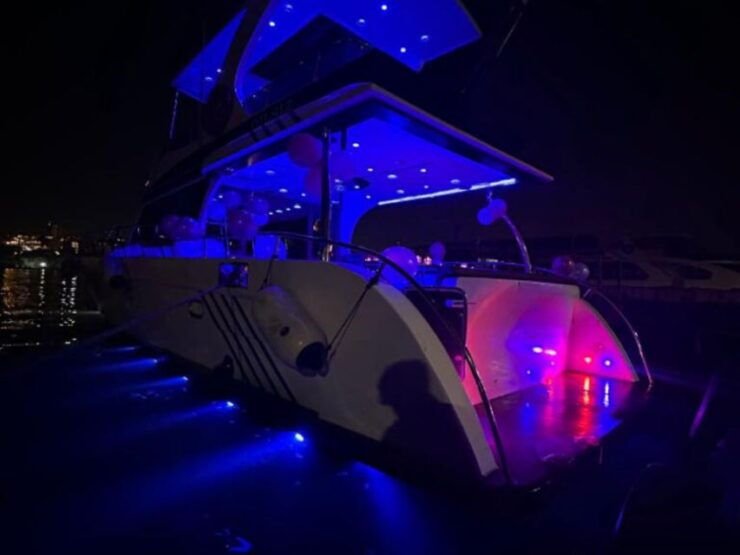 Istanbul:Private Bosphorus Tour at Luxury Yacht Eco#3 - Booking Options and Additional Services