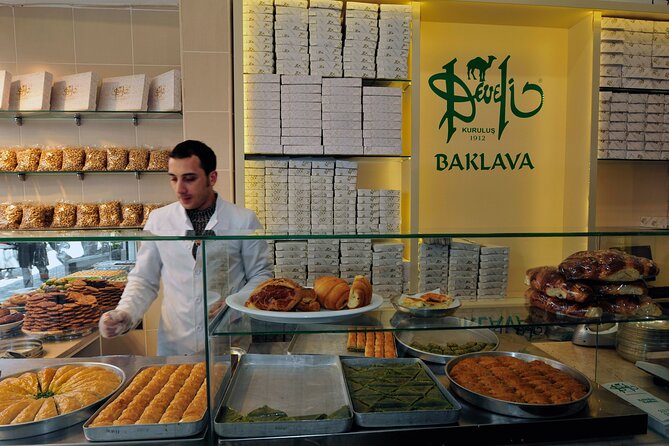 Istanbuls Rich History and Culture Discussed Over Drinks - Cultural Influences in Istanbul