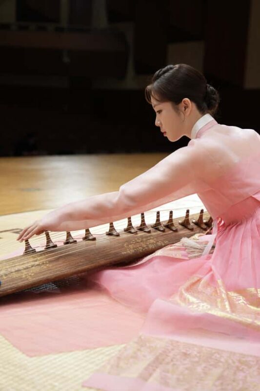 Itaewon Seoul: Gayageum Class with Hanbok Photo Session - Practical Details and Tips