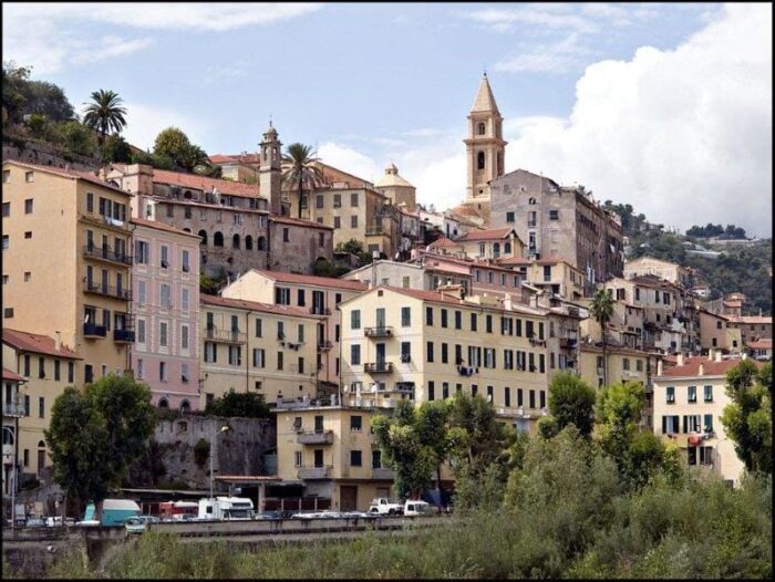 Italian Coast & Market: Full-Day Small Group Trip - Frequently Asked Questions