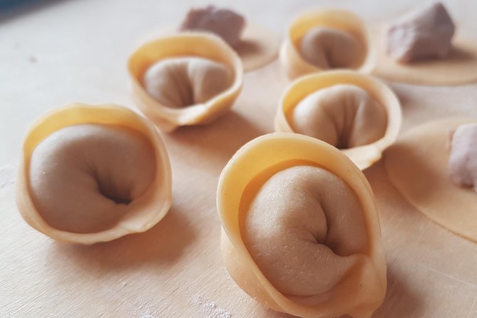 Italian Cocktail Art of Making Pasta Cooking Class In Unique Milan Location - Creating Perfect Pasta