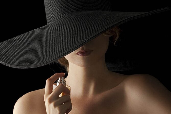Italian Perfume Workshop in Milan - Inclusions and Logistics for the Workshop