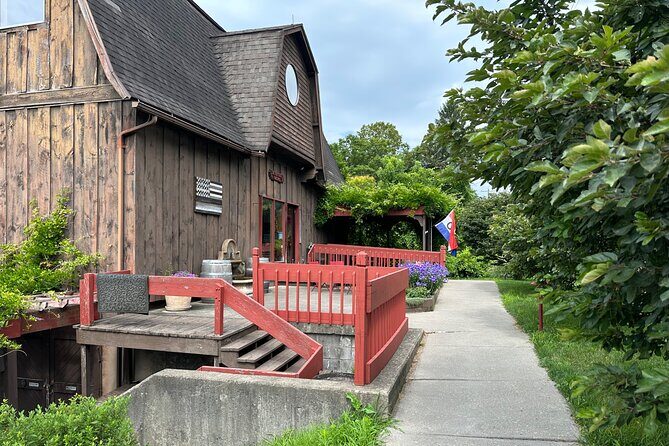 Ithaca to Wine Country Guided Finger Lakes Tasting Experience - An Authentic Look at the Ithaca to Finger Lakes Wine & Cider Tour