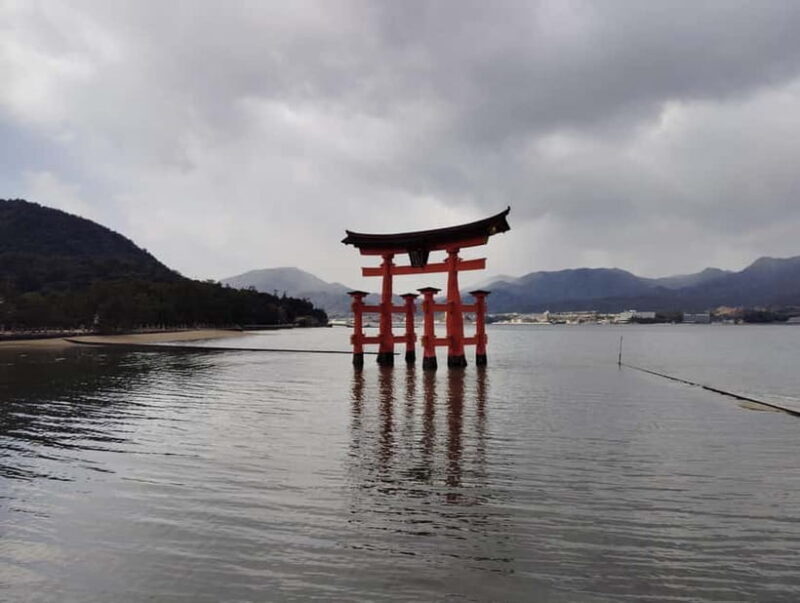 Itsukushima Shrine: Guided Tour with a Local - The Sum Up