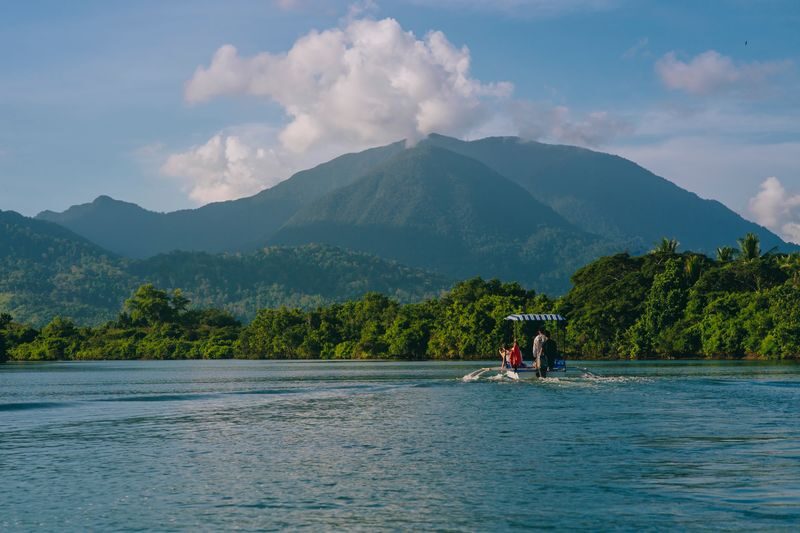 Iwahig Firefly Watching Tour in Puerto Princesa - Dinner, music and the open-air wait