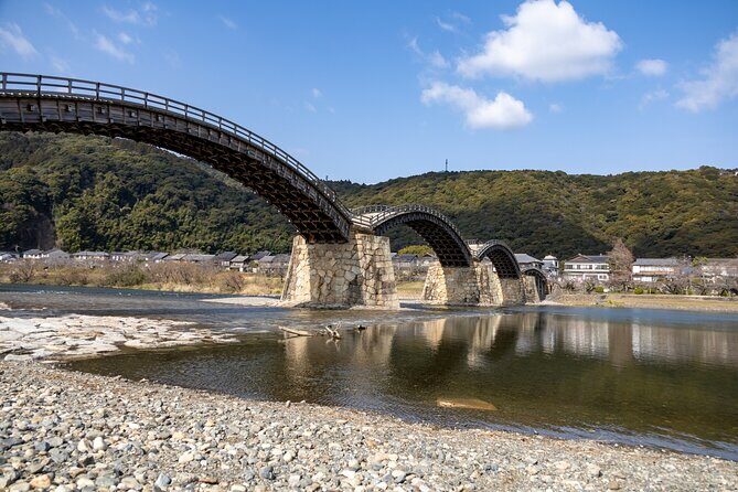 Iwakuni Day Trip from Hiroshima: Private Car to Kintaikyo Bridge - Good To Know  