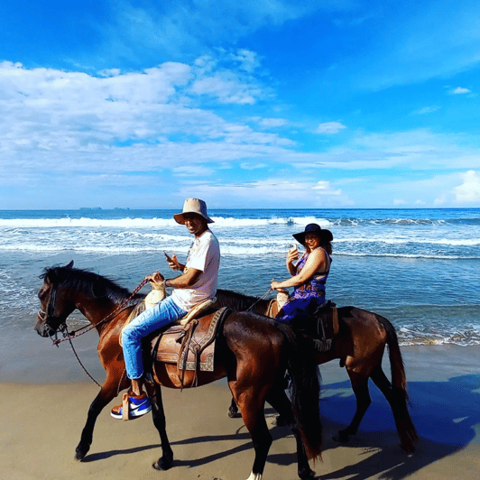 Ixtapa: Horseback Riding Tour Along Playa Larga - Guided by Experts