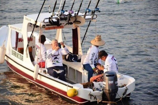 Ixtapa-Zihuatanejo: Fishing and Cooking Experience - Beaches and Cuisine