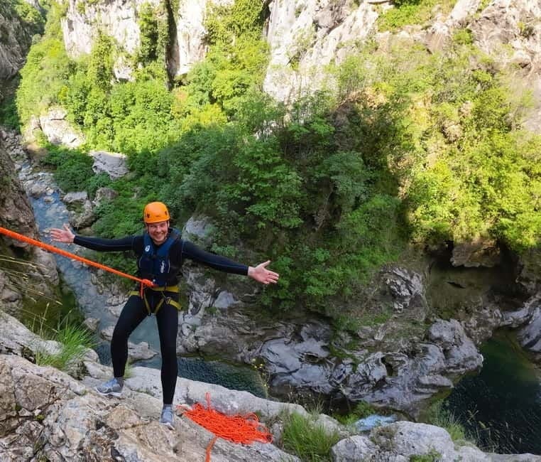 Iz Omisa/Zadvarija: Extremni Canyoning na rijeci Cetini - Good To Know