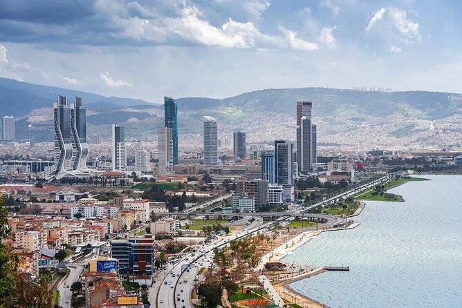 Izmir City Tour With Kordonboyu Republic Square, Konak Square, Clock Tower, Kemeralti Bazaar and Kar - Kemeralti Bazaar