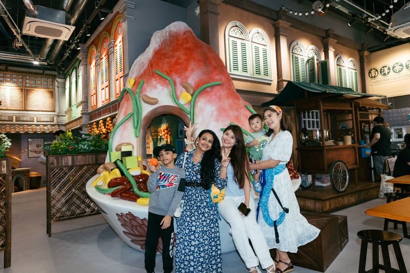 J.I.A.K 99 Classic Hawker Experience Ticket in Singapore - A short guided route through Singapore food culture