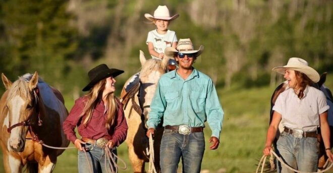 Jackson Hole: Moose Meadow Horseback Tour With Breakfast - Full Description and Important Information