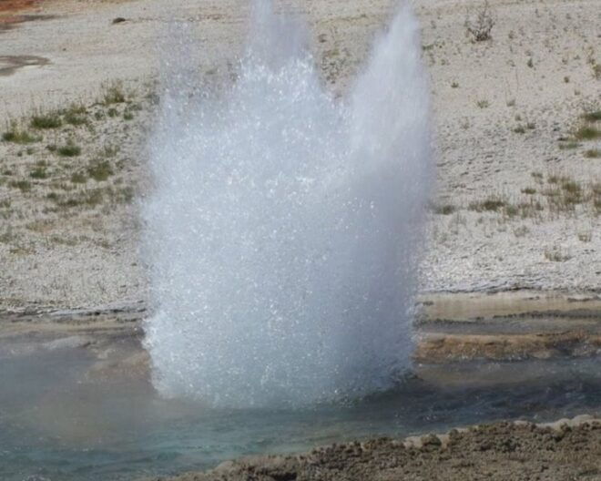 Jackson Hole:Guided Tours of Yellowstone Park & Teton 3-Days - Highlights of Grand Teton National Park