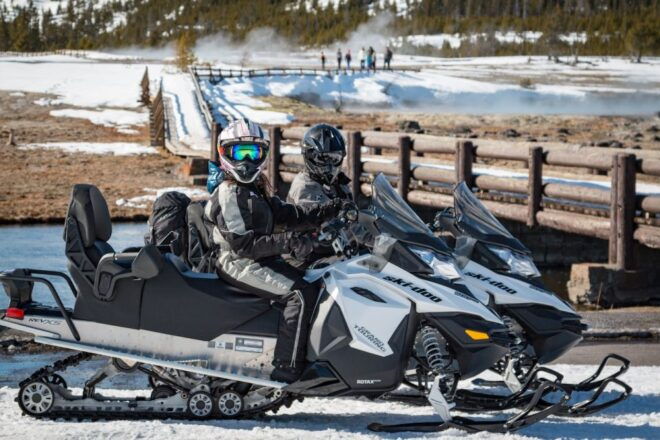 Jackson: Yellowstone Snowmobile Tour to Old Faithful - Tour Details