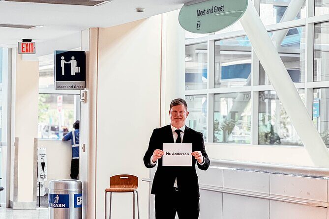 Jacksonville Airport Private Lux Car Transfer to Downtown Hotels - Pricing & Value