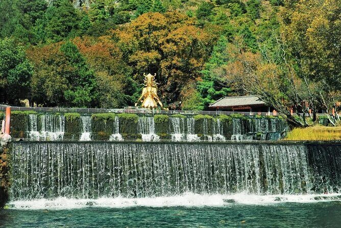 Jade Dragon Snow Mountain Glacier Cableway with Scenic Train Tour - FAQ