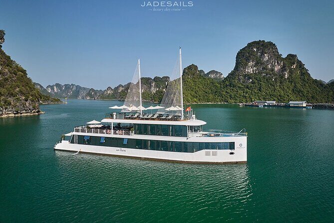 JADE SAILS Cruise The Best Experience in Halong Bay in One Day - A Deep Dive into the Experience