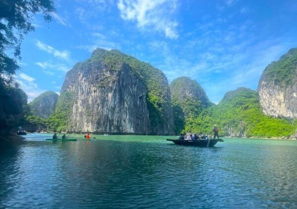 Jade Sails- the Most Luxurious Day Cruise Explore Lan Ha Bay - Customer Testimonials