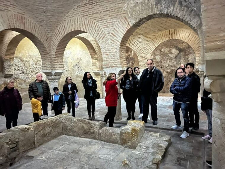 Jaén: 3 Hour Tour, Cathedral, Arab Baths + Olive Oil Tasting - Exploring the Jewish Quarter