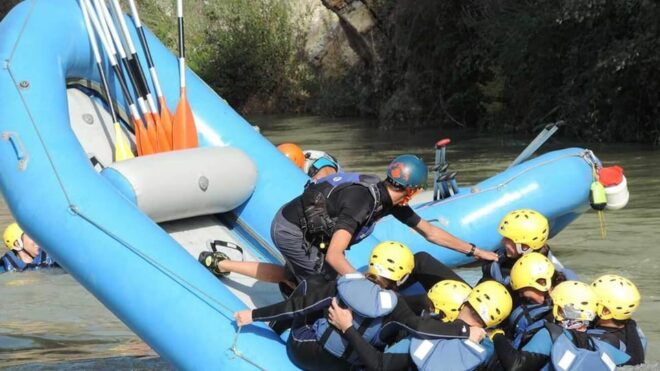 Jaén: Guadalquivir River Rafting Tour - Safety Precautions